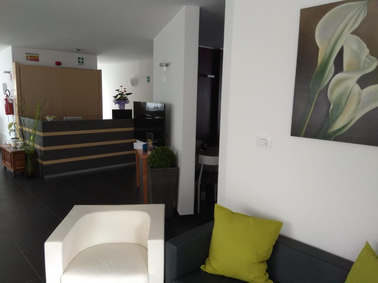Hotel Pramaggiore Forni di Sotto ภายนอก รูปภาพ